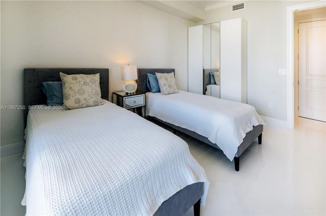 18101 Collins Ave 4802, Sunny Isles Beach, FL 33160