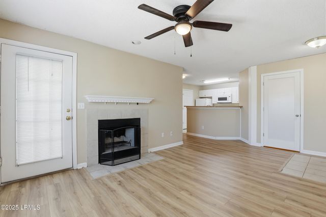 100 Kensington Blvd Apt 717, Bluffton, SC 29910