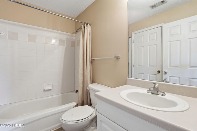 100 Kensington Blvd Apt 717, Bluffton, SC 29910