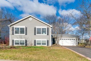 765 Old Mill Grove Road, Lake Zurich, IL 60047