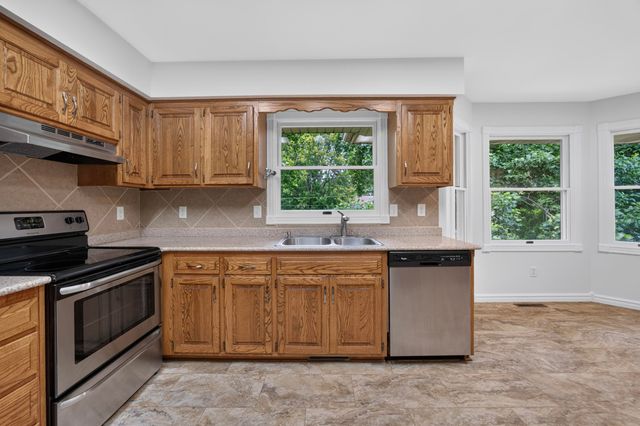 3605 E Delmar Street, Springfield, MO 65809