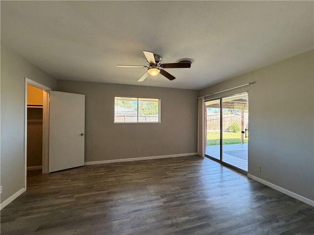 749 Burkshire Dr, Corpus Christi, TX 78412