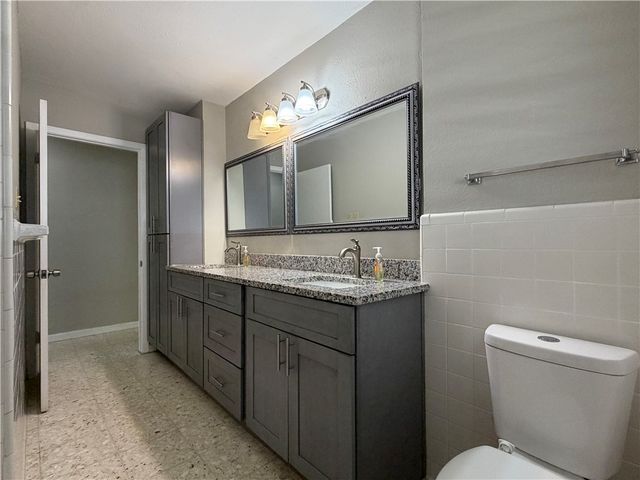 749 Burkshire Dr, Corpus Christi, TX 78412