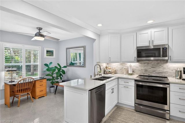 590 Boulder DR, Sanibel, FL 33957