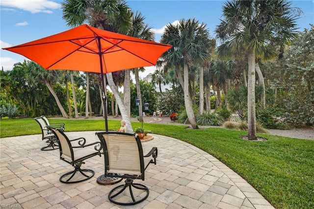 590 Boulder DR, Sanibel, FL 33957