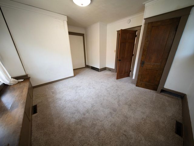 1112 S Barstow Street, Eau Claire, WI 54701