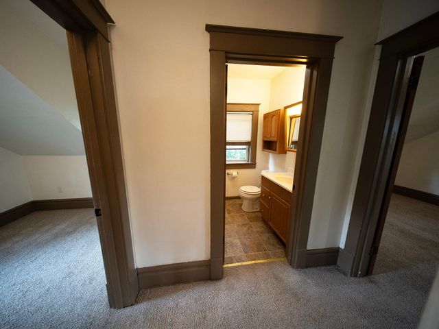 1112 S Barstow Street, Eau Claire, WI 54701