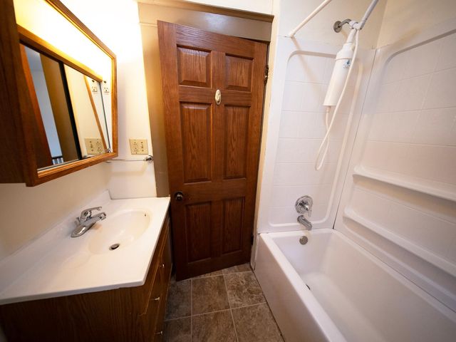 1112 S Barstow Street, Eau Claire, WI 54701