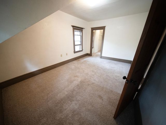 1112 S Barstow Street, Eau Claire, WI 54701