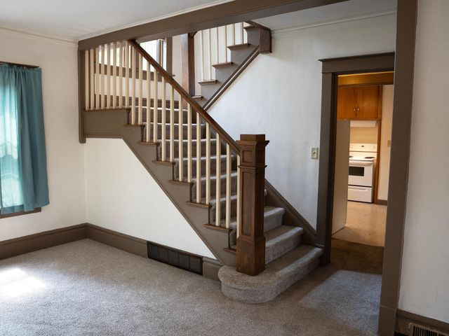 1112 S Barstow Street, Eau Claire, WI 54701
