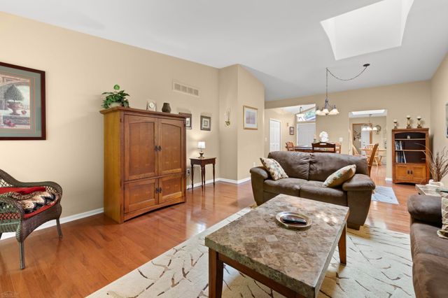 49431 Ferrisburg Court, Shelby Twp, MI 48315