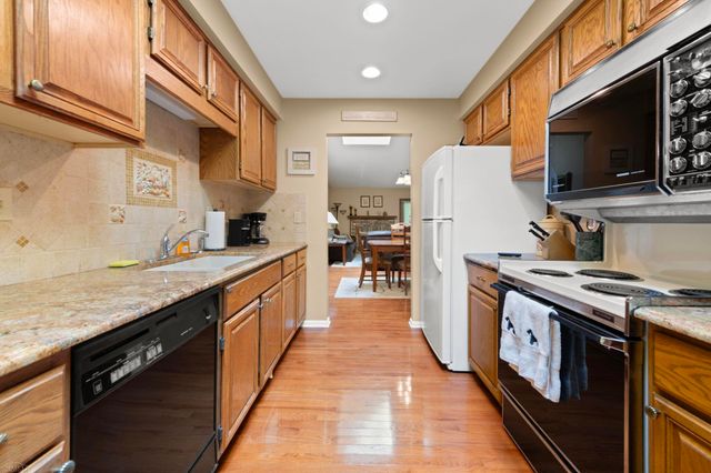 49431 Ferrisburg Court, Shelby Twp, MI 48315