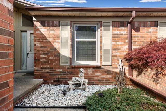 49431 Ferrisburg Court, Shelby Twp, MI 48315