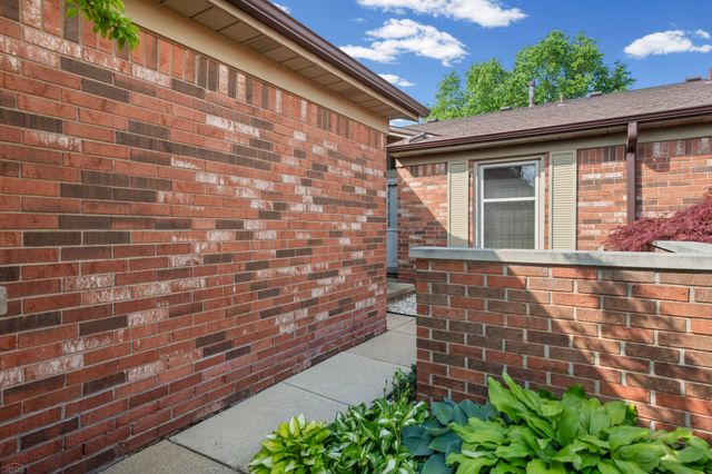 49431 Ferrisburg Court, Shelby Twp, MI 48315