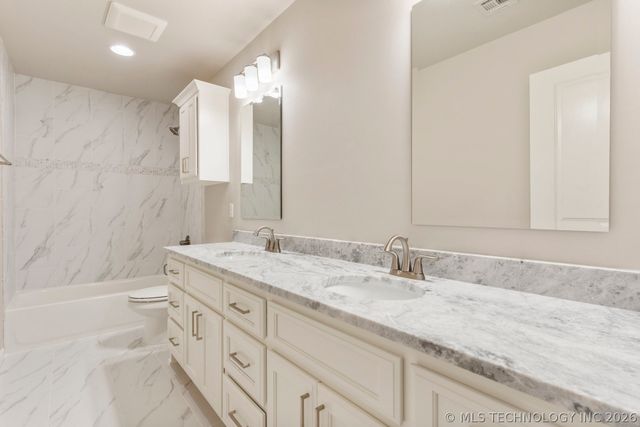 4903 E 174th Street S, Bixby, OK 74008