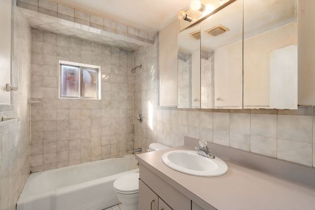 859 Broadway 15, Everett, MA 01906