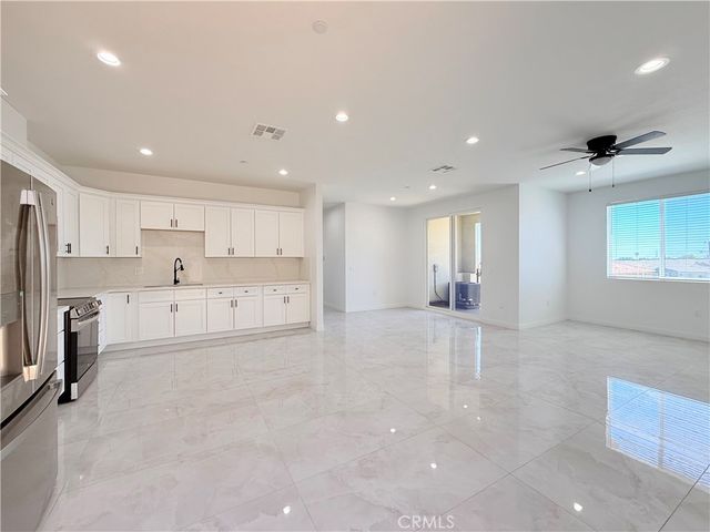 8153 Banana Avenue 301, Fontana, CA 92335