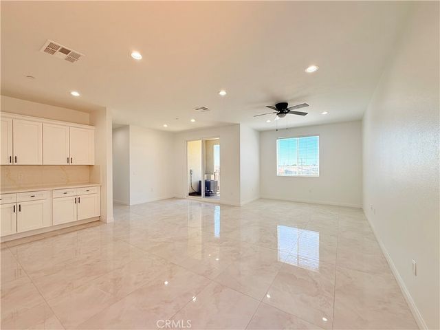 8153 Banana Avenue 301, Fontana, CA 92335