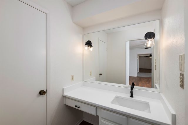 5603 Fireside Drive, Arlington, TX 76016