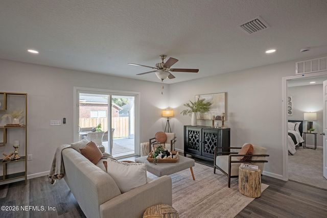 1271 JEWELSTONE Lane, Jacksonville, FL 32221