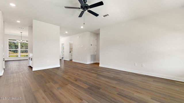 605 S Coral Lane, Pearl, MS 39208