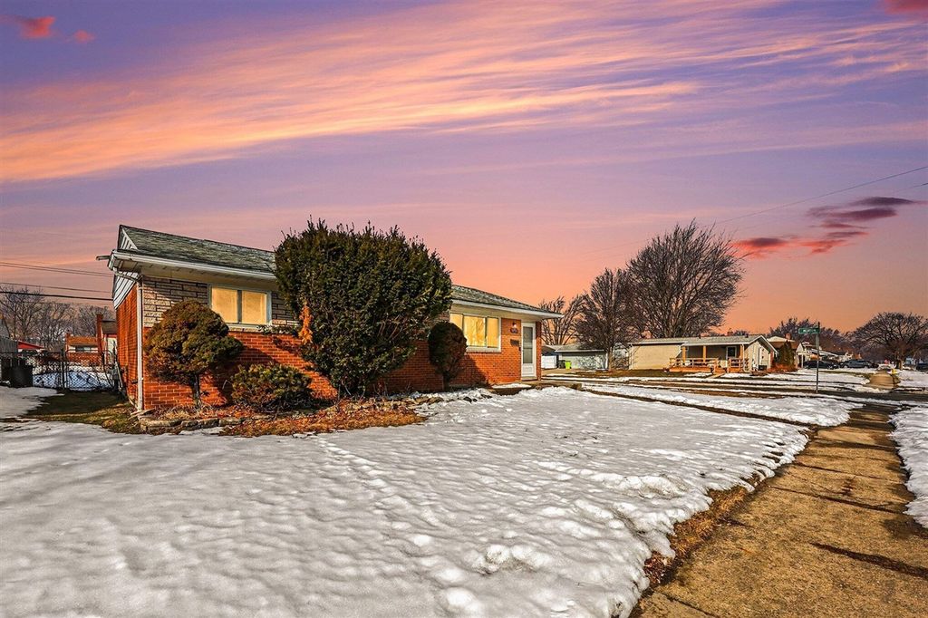 34353 Chope Place, Clinton Township, MI 48035