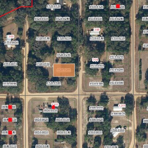 303 MILTON AVENUE, Interlachen, FL 32148