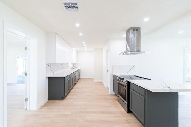 11810 Sorsby Way, Houston, TX 77047