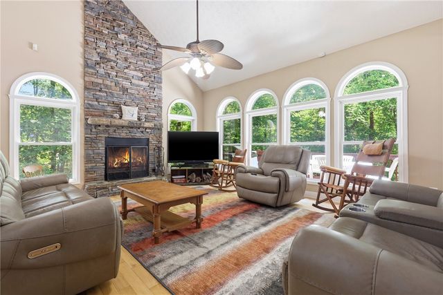 632 Rocky Trail, Westminster, SC 29693
