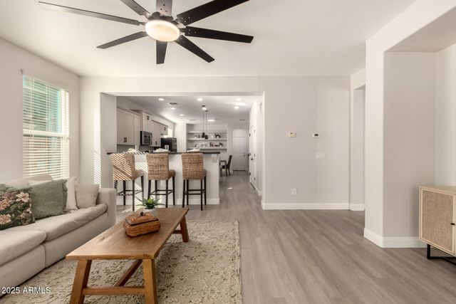 3955 E MESQUITE Street, Gilbert, AZ 85296