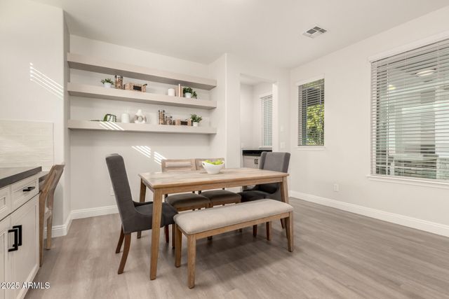 3955 E MESQUITE Street, Gilbert, AZ 85296