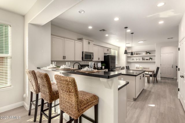 3955 E MESQUITE Street, Gilbert, AZ 85296