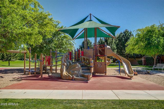 3955 E MESQUITE Street, Gilbert, AZ 85296