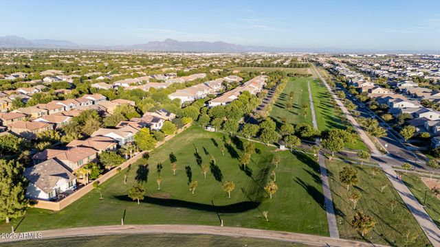 3955 E MESQUITE Street, Gilbert, AZ 85296