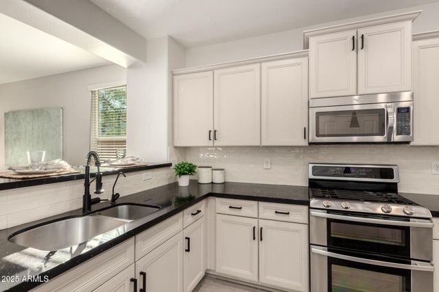 3955 E MESQUITE Street, Gilbert, AZ 85296