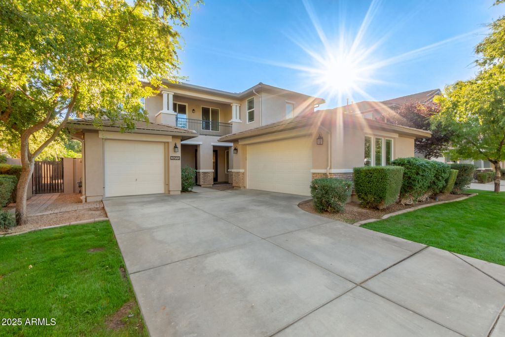 3955 E MESQUITE Street, Gilbert, AZ 85296