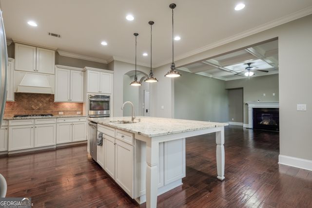 6050 Gallop Court, Suwanee, GA 30024