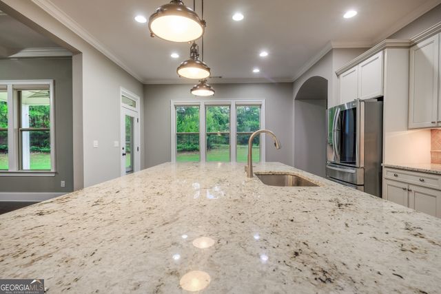 6050 Gallop Court, Suwanee, GA 30024