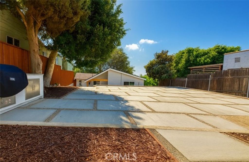 6150 Strickland Avenue, Los Angeles, CA 90042