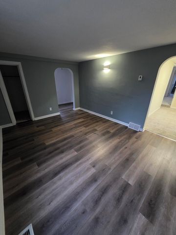 1033 Reder Road, Griffith, IN 46319