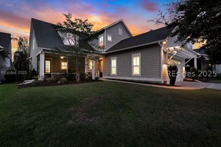 302 Castaway Dr, Bluffton, SC 29910