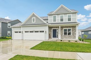W253N6696 Aspen LANE, Sussex, WI 53089