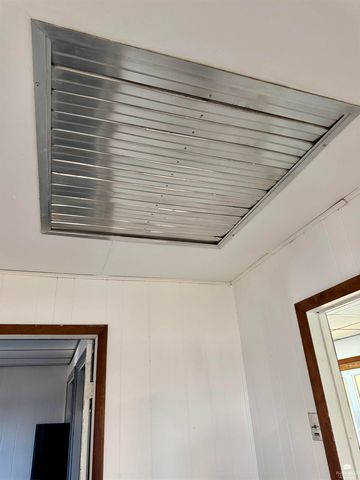 236 W Oak Street, Waterville, KS 66548