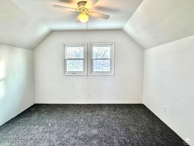 236 W Oak Street, Waterville, KS 66548