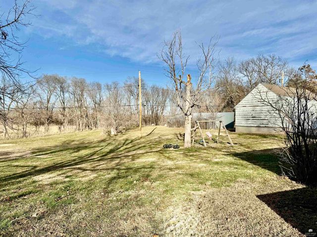 236 W Oak Street, Waterville, KS 66548