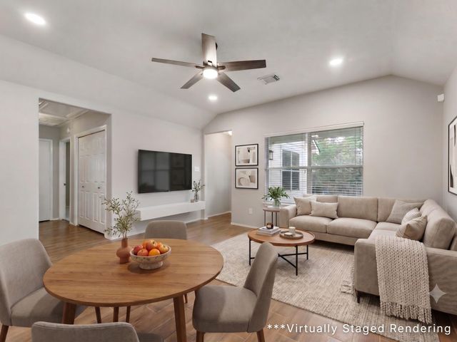 31 Bark Bend Place, The Woodlands, TX 77385