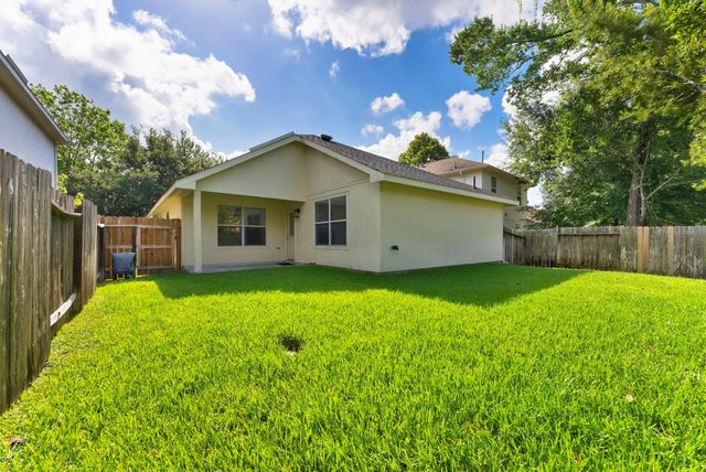 31 Bark Bend Place, The Woodlands, TX 77385