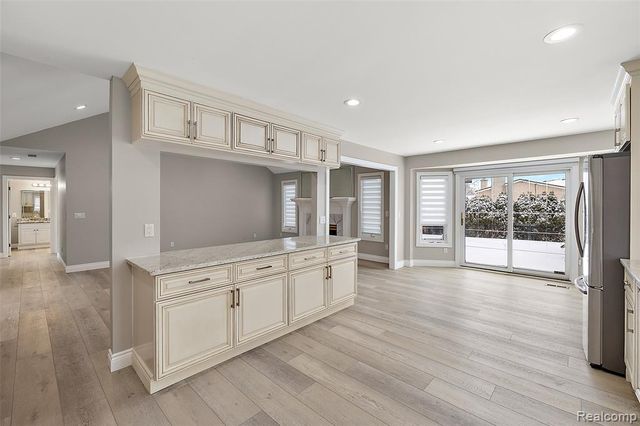 36647 Cecilia Drive, Sterling Heights, MI 48312