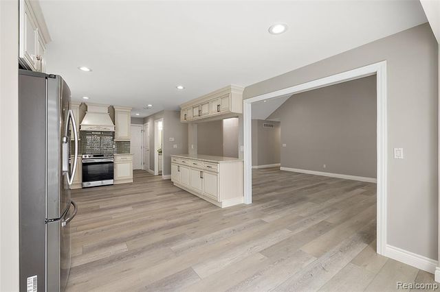 36647 Cecilia Drive, Sterling Heights, MI 48312