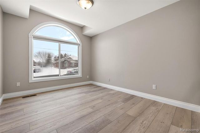 36647 Cecilia Drive, Sterling Heights, MI 48312